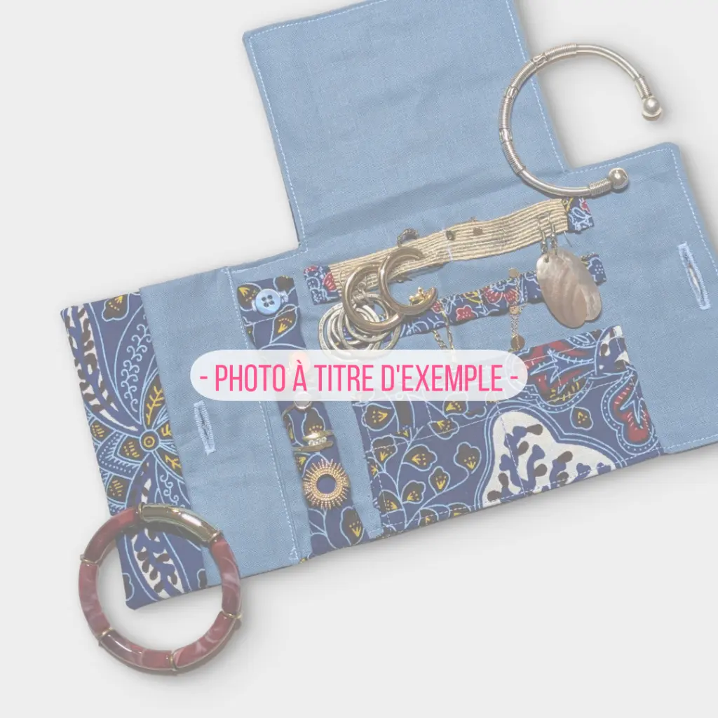 Sur commande-2-Exemple Trousse à Bijoux.webp
