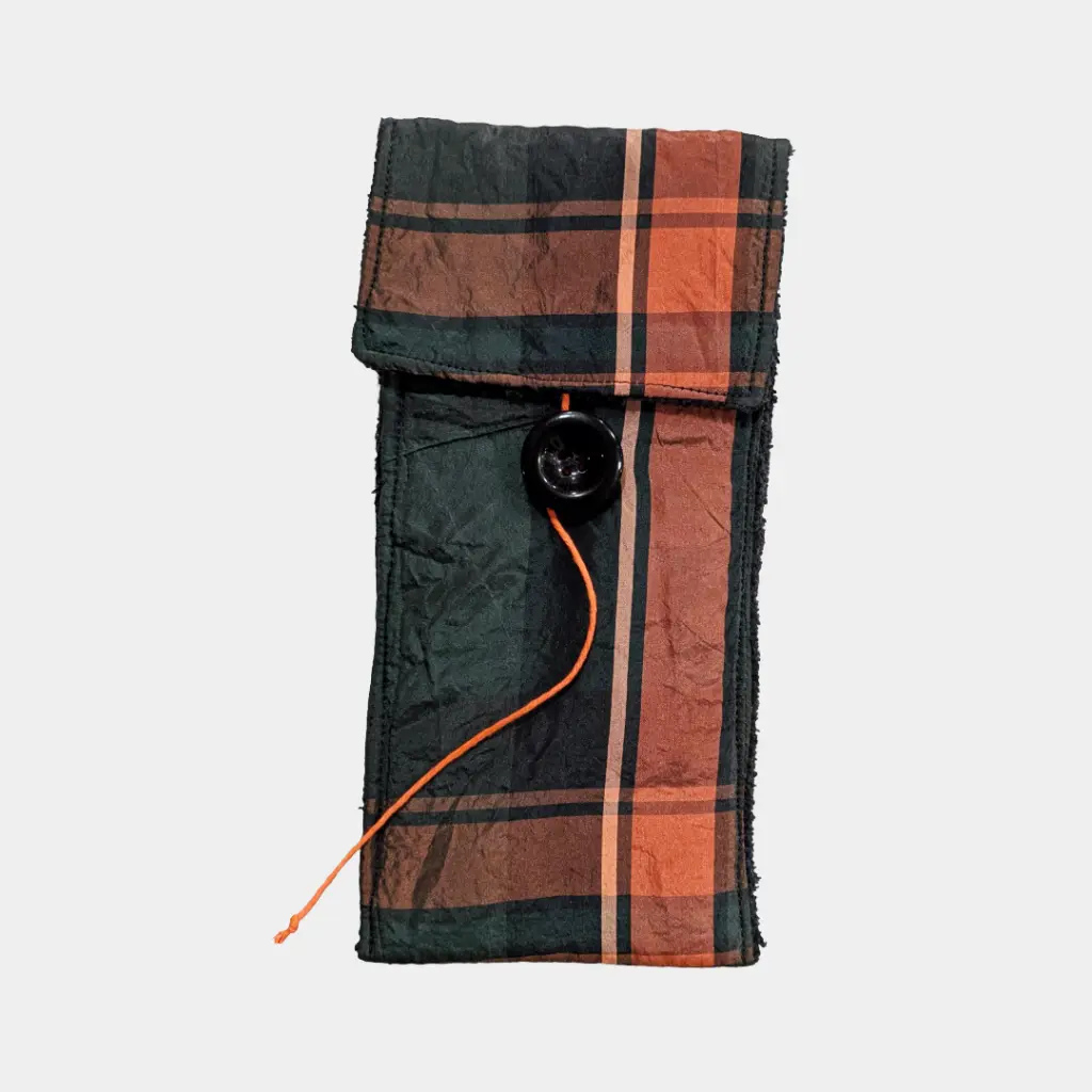 BAD Noir Carreaux CDS-2-Fermé.webp