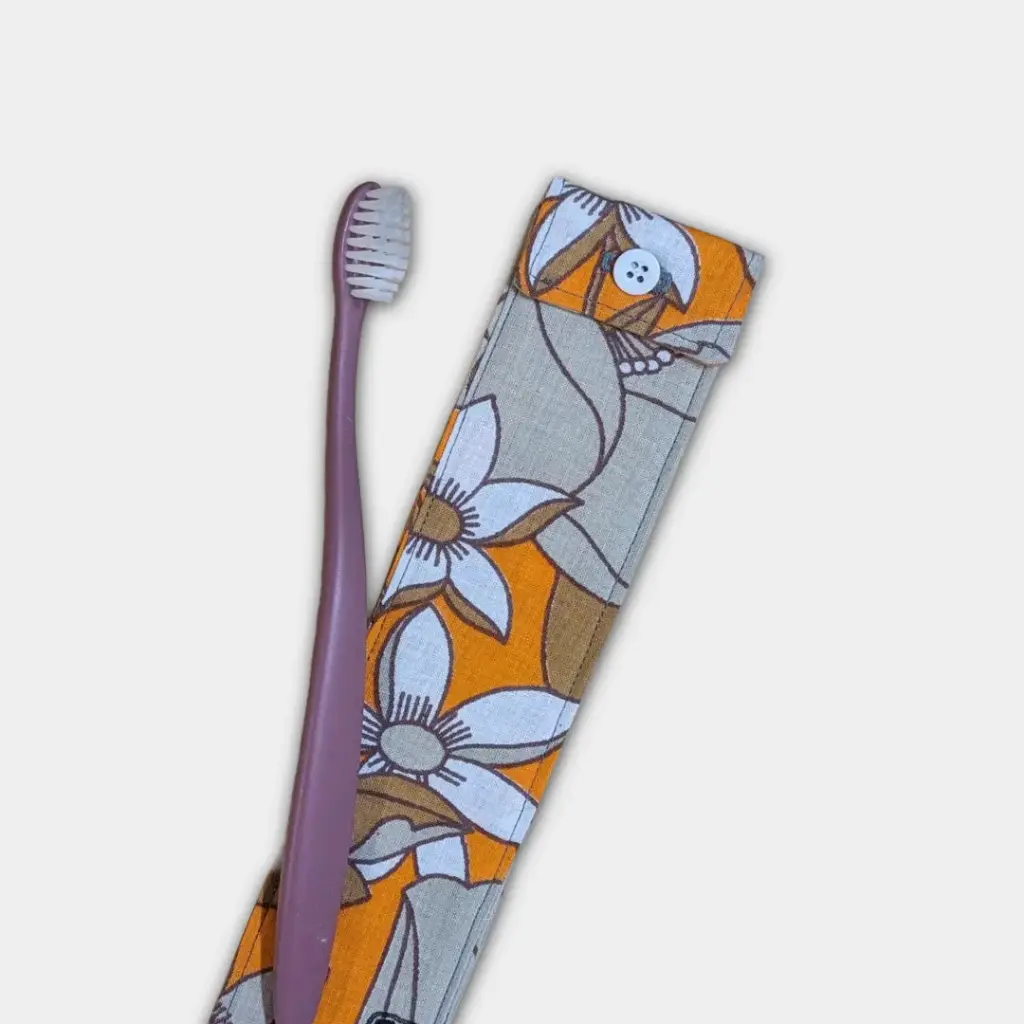 Mini étui brosse à dents