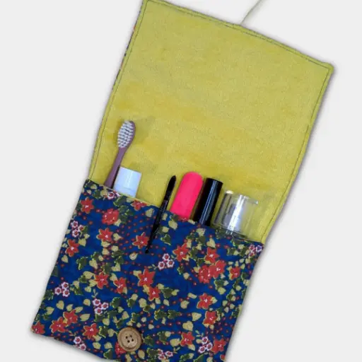 Trousse de toilette compacte