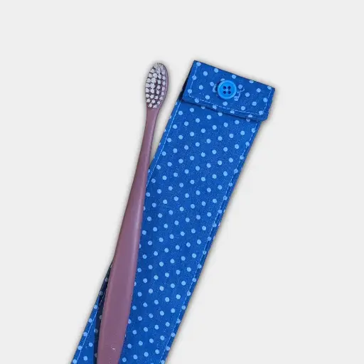 Mini étui brosse à dents