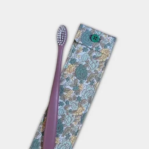 Mini étui brosse à dents